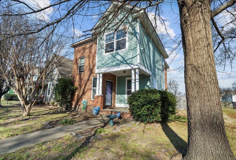 694 SAFFARANS AVE, Memphis, Tennessee 38107, 3 Bedrooms Bedrooms, 6 Rooms Rooms,2.1 BathroomsBathrooms,Residential,For Sale,SAFFARANS,10213726