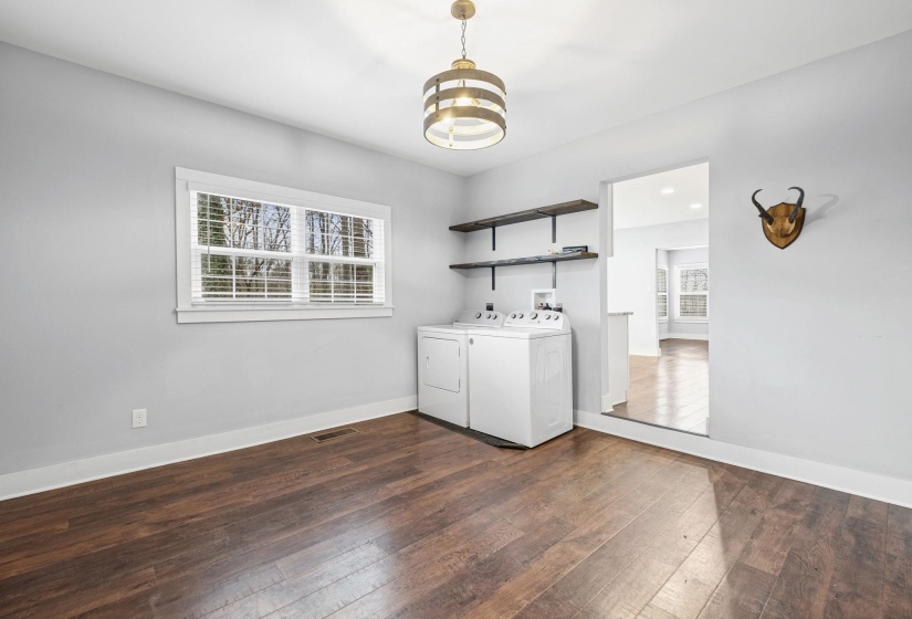 8583 KERRVILLE-ROSEMARK RD, Millington, Tennessee 38053, 2 Bedrooms Bedrooms, 5 Rooms Rooms,1 BathroomBathrooms,Residential,For Sale,KERRVILLE-ROSEMARK,10213732