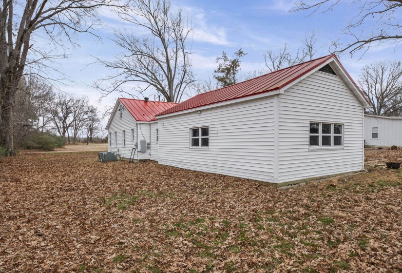 8583 KERRVILLE-ROSEMARK RD, Millington, Tennessee 38053, 2 Bedrooms Bedrooms, 5 Rooms Rooms,1 BathroomBathrooms,Residential,For Sale,KERRVILLE-ROSEMARK,10213732