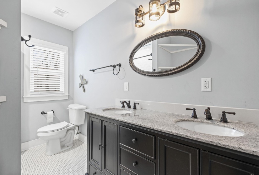 8583 KERRVILLE-ROSEMARK RD, Millington, Tennessee 38053, 2 Bedrooms Bedrooms, 5 Rooms Rooms,1 BathroomBathrooms,Residential,For Sale,KERRVILLE-ROSEMARK,10213732