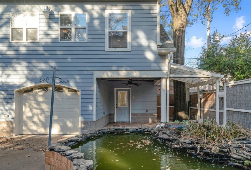 1630 CARR AVE, Memphis, Tennessee 38104, 4 Bedrooms Bedrooms, 11 Rooms Rooms,2.1 BathroomsBathrooms,Residential,For Sale,CARR,10213733