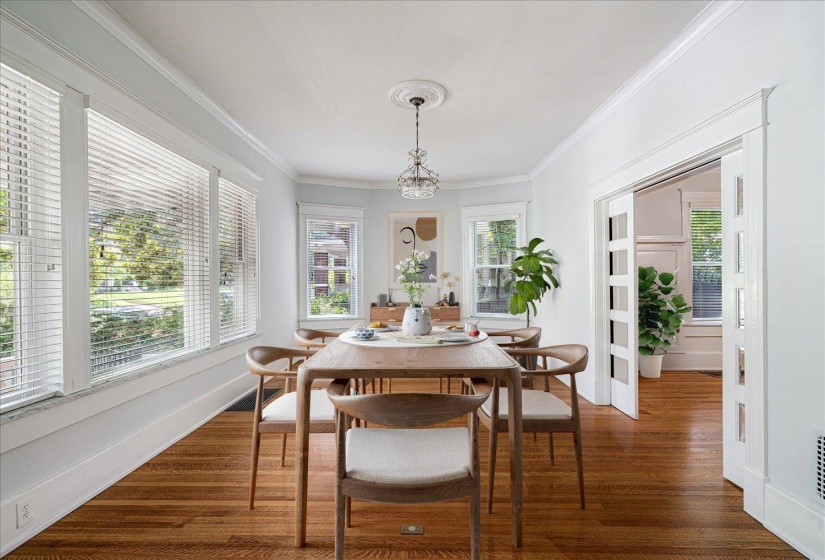 1630 CARR AVE, Memphis, Tennessee 38104, 4 Bedrooms Bedrooms, 11 Rooms Rooms,2.1 BathroomsBathrooms,Residential,For Sale,CARR,10213733