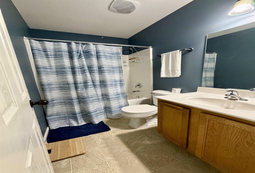 9926 CHARIDEN DR, Cordova, Tennessee 38016, 3 Bedrooms Bedrooms, 8 Rooms Rooms,2.1 BathroomsBathrooms,Residential,For Sale,CHARIDEN,10213747