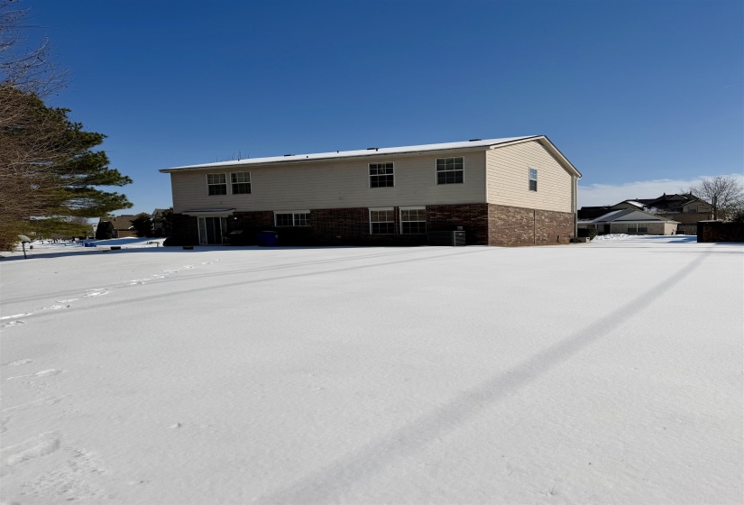 9926 CHARIDEN DR, Cordova, Tennessee 38016, 3 Bedrooms Bedrooms, 8 Rooms Rooms,2.1 BathroomsBathrooms,Residential,For Sale,CHARIDEN,10213747