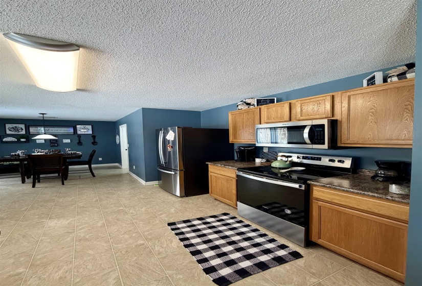 9926 CHARIDEN DR, Cordova, Tennessee 38016, 3 Bedrooms Bedrooms, 8 Rooms Rooms,2.1 BathroomsBathrooms,Residential,For Sale,CHARIDEN,10213747