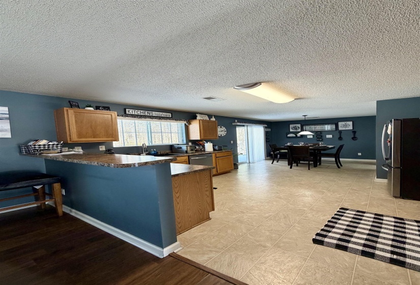 9926 CHARIDEN DR, Cordova, Tennessee 38016, 3 Bedrooms Bedrooms, 8 Rooms Rooms,2.1 BathroomsBathrooms,Residential,For Sale,CHARIDEN,10213747