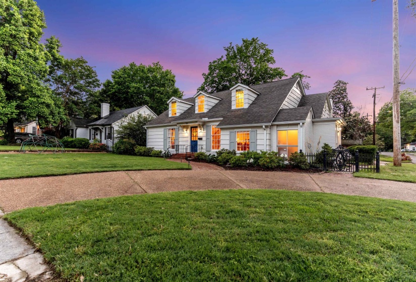 185 ALEXANDER ST, Memphis, Tennessee 38111, 4 Bedrooms Bedrooms, 8 Rooms Rooms,3.1 BathroomsBathrooms,Residential,For Sale,ALEXANDER,10213752