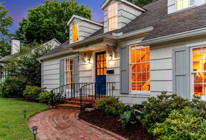 185 ALEXANDER ST, Memphis, Tennessee 38111, 4 Bedrooms Bedrooms, 8 Rooms Rooms,3.1 BathroomsBathrooms,Residential,For Sale,ALEXANDER,10213752