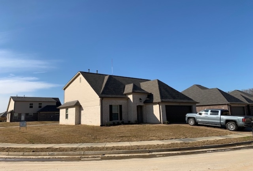 1065 CARIB LOOP, Cordova, Tennessee 38018, 4 Bedrooms Bedrooms, 10 Rooms Rooms,2.1 BathroomsBathrooms,Rental Properties,For Sale,CARIB,10213762