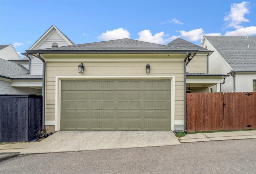 2020 ELZEY AVE, Memphis, Tennessee 38104, 3 Bedrooms Bedrooms, 14 Rooms Rooms,3.1 BathroomsBathrooms,Residential,For Sale,ELZEY,10213753