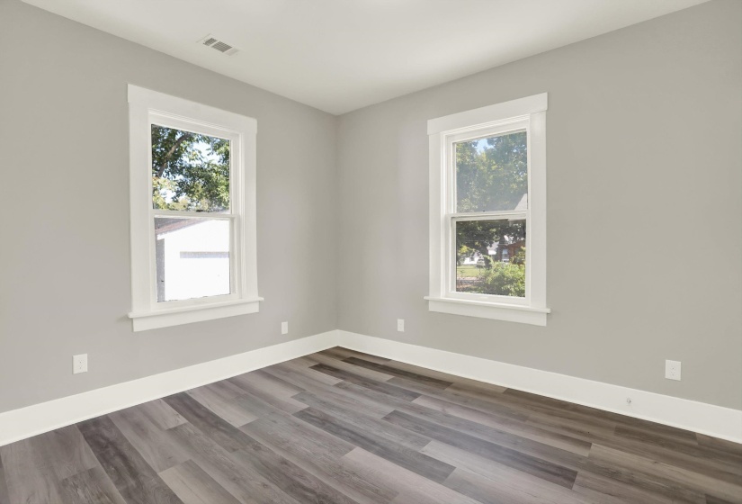 1650 GLENVIEW AVE, Memphis, Tennessee 38106, 3 Bedrooms Bedrooms, 5 Rooms Rooms,2 BathroomsBathrooms,Residential,For Sale,GLENVIEW,10213770