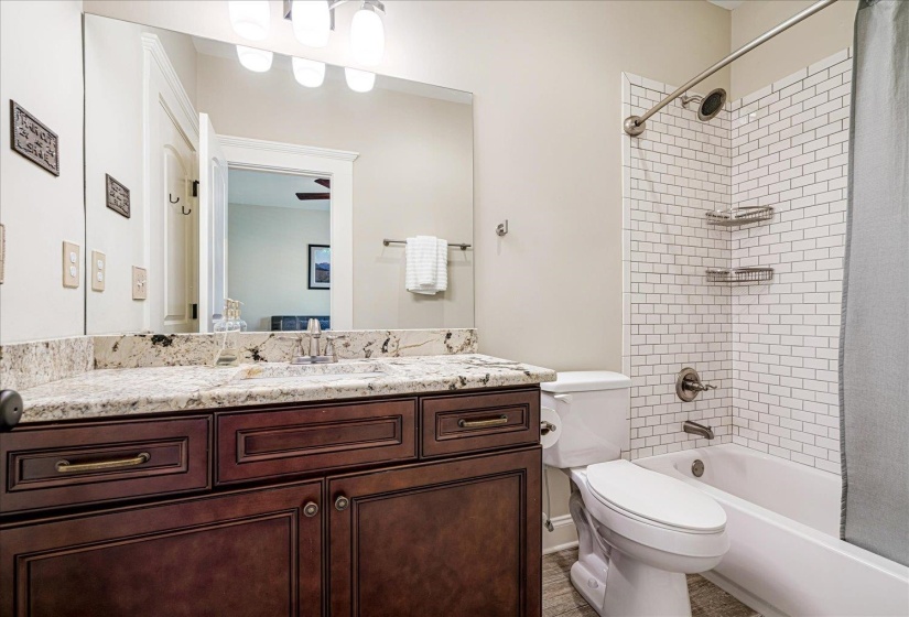 431 PETERSON LAKE RD, Collierville, Tennessee 38017, 5 Bedrooms Bedrooms, 9 Rooms Rooms,3.1 BathroomsBathrooms,Residential,For Sale,PETERSON LAKE,10213794