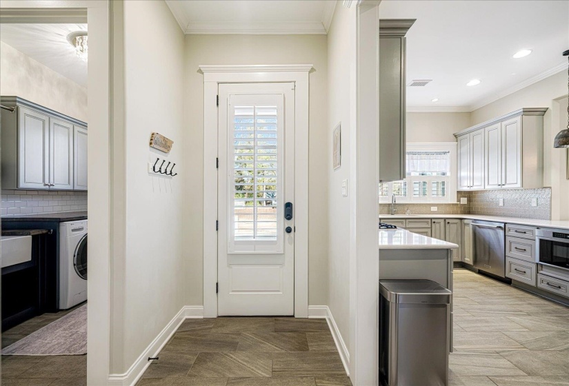 431 PETERSON LAKE RD, Collierville, Tennessee 38017, 5 Bedrooms Bedrooms, 9 Rooms Rooms,3.1 BathroomsBathrooms,Residential,For Sale,PETERSON LAKE,10213794