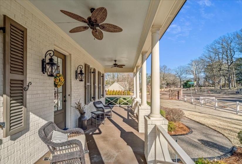 431 PETERSON LAKE RD, Collierville, Tennessee 38017, 5 Bedrooms Bedrooms, 9 Rooms Rooms,3.1 BathroomsBathrooms,Residential,For Sale,PETERSON LAKE,10213794