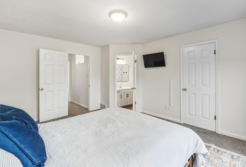 712 WALNUT WOODS CV, Memphis, Tennessee 38018, 2 Bedrooms Bedrooms, 5 Rooms Rooms,2.1 BathroomsBathrooms,Residential,For Sale,WALNUT WOODS,10213823