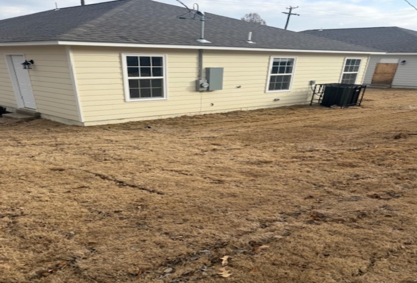 3245 NORTON RD, Memphis, Tennessee 38109, 4 Bedrooms Bedrooms, 7 Rooms Rooms,2 BathroomsBathrooms,Residential,For Sale,NORTON,10213830