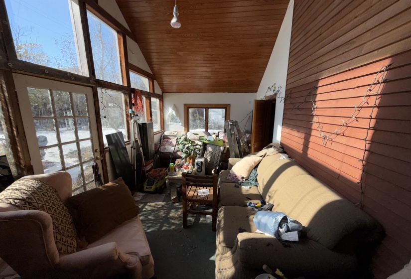 2061 PEABODY AVE, Memphis, Tennessee 38104, 4 Bedrooms Bedrooms, 8 Rooms Rooms,2 BathroomsBathrooms,Residential,For Sale,PEABODY,10213838