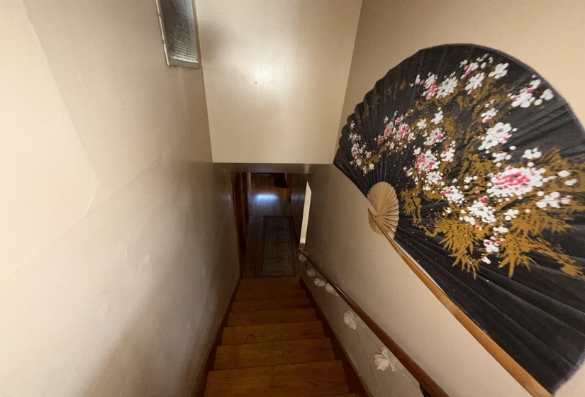 2061 PEABODY AVE, Memphis, Tennessee 38104, 4 Bedrooms Bedrooms, 8 Rooms Rooms,2 BathroomsBathrooms,Residential,For Sale,PEABODY,10213838