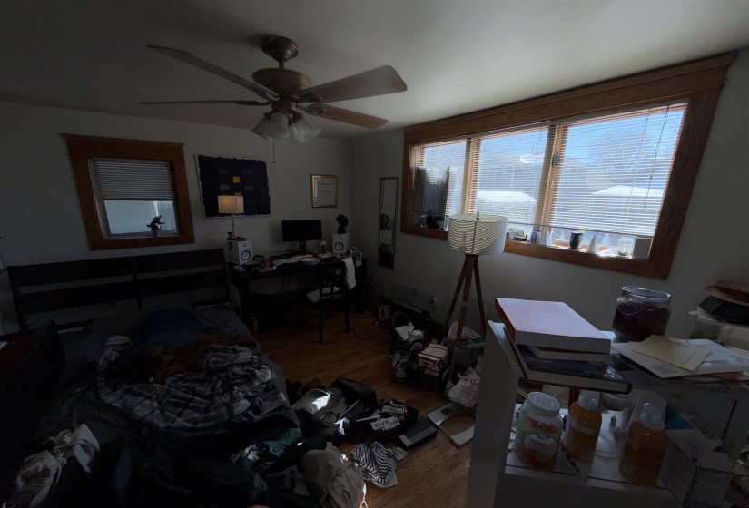 2061 PEABODY AVE, Memphis, Tennessee 38104, 4 Bedrooms Bedrooms, 8 Rooms Rooms,2 BathroomsBathrooms,Residential,For Sale,PEABODY,10213838