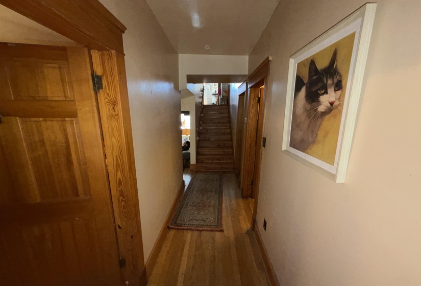 2061 PEABODY AVE, Memphis, Tennessee 38104, 4 Bedrooms Bedrooms, 8 Rooms Rooms,2 BathroomsBathrooms,Residential,For Sale,PEABODY,10213838