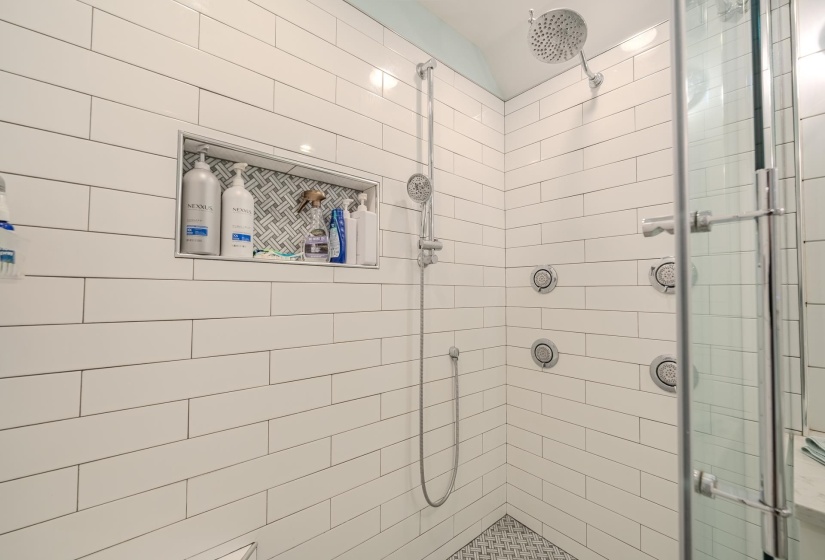 380 MORNINGSIDE CIR, Savannah, Tennessee 38372, 3 Bedrooms Bedrooms, 8 Rooms Rooms,3 BathroomsBathrooms,Residential,For Sale,MORNINGSIDE,10213842