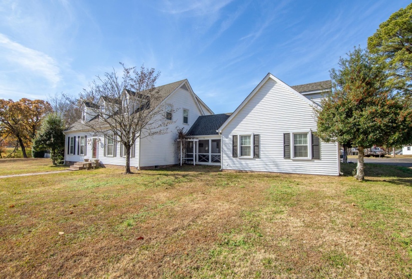 380 MORNINGSIDE CIR, Savannah, Tennessee 38372, 3 Bedrooms Bedrooms, 8 Rooms Rooms,3 BathroomsBathrooms,Residential,For Sale,MORNINGSIDE,10213842