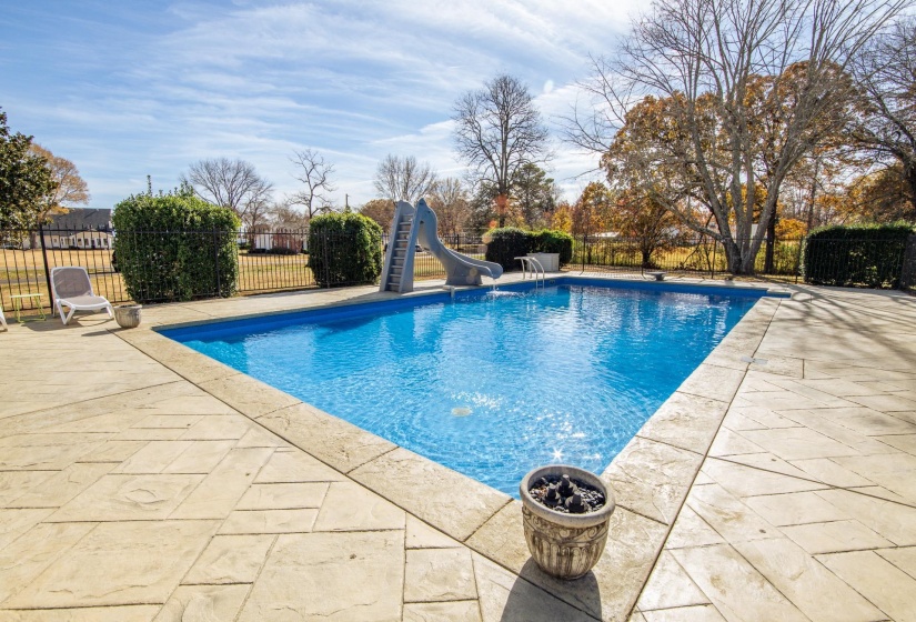 380 MORNINGSIDE CIR, Savannah, Tennessee 38372, 3 Bedrooms Bedrooms, 8 Rooms Rooms,3 BathroomsBathrooms,Residential,For Sale,MORNINGSIDE,10213842