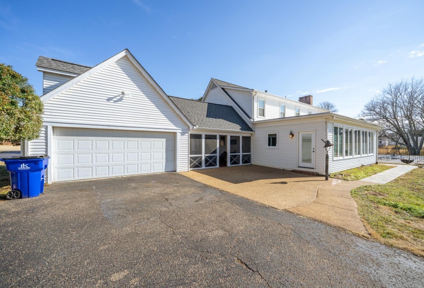 380 MORNINGSIDE CIR, Savannah, Tennessee 38372, 3 Bedrooms Bedrooms, 8 Rooms Rooms,3 BathroomsBathrooms,Residential,For Sale,MORNINGSIDE,10213842