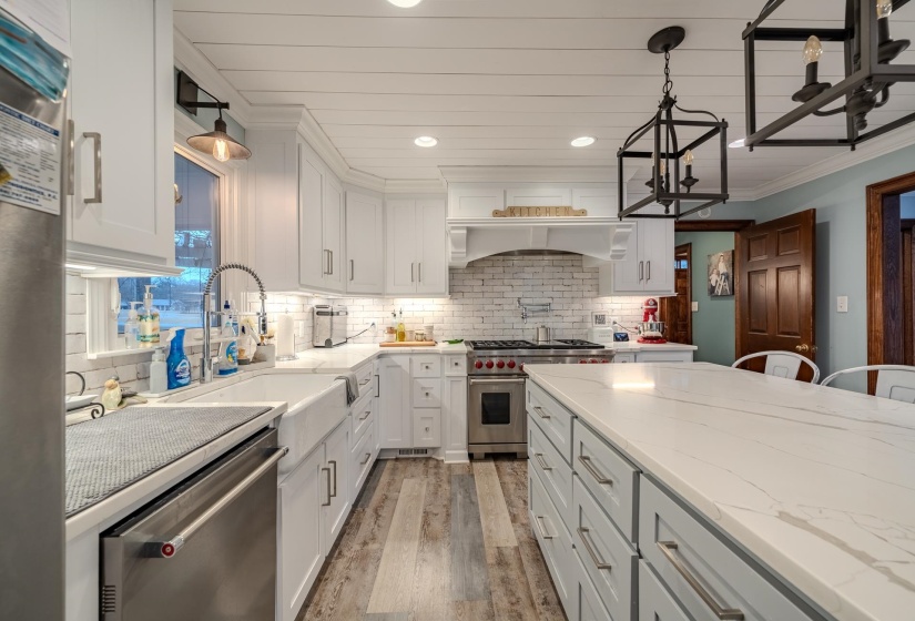 380 MORNINGSIDE CIR, Savannah, Tennessee 38372, 3 Bedrooms Bedrooms, 8 Rooms Rooms,3 BathroomsBathrooms,Residential,For Sale,MORNINGSIDE,10213842