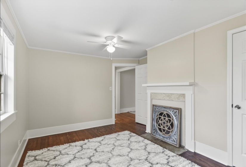 912 COLLEGE ST, Brownsville, Tennessee 38012-2615, 3 Bedrooms Bedrooms, 6 Rooms Rooms,2 BathroomsBathrooms,Residential,For Sale,COLLEGE,10213852