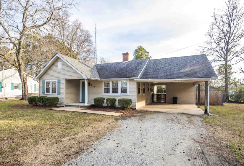 912 COLLEGE ST, Brownsville, Tennessee 38012-2615, 3 Bedrooms Bedrooms, 6 Rooms Rooms,2 BathroomsBathrooms,Residential,For Sale,COLLEGE,10213852