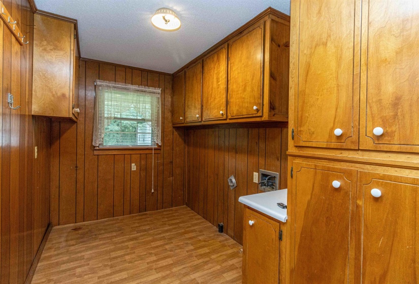 239 OLD NO 5 RD, Selmer, Tennessee 38375, 3 Bedroom Bedrooms, 8 Room Rooms,2 BathroomBathrooms,Residential,For Sale,OLD NO 5,0,10213856
