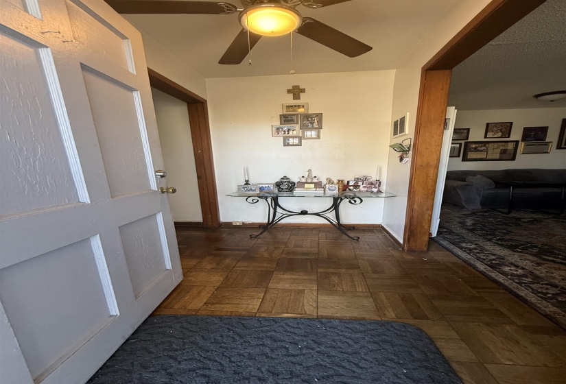 2815 ALVIN AVE, Memphis, Tennessee 38114, 3 Bedroom Bedrooms, 6 Room Rooms,1 BathroomBathrooms,Residential,For Sale,ALVIN,0,10213873