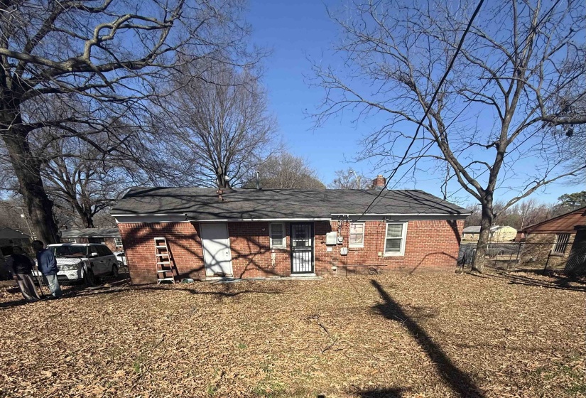 2815 ALVIN AVE, Memphis, Tennessee 38114, 3 Bedroom Bedrooms, 6 Room Rooms,1 BathroomBathrooms,Residential,For Sale,ALVIN,0,10213873