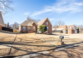 939 FALLEN OAKS DR, Collierville, Tennessee 38017, 3 Bedrooms Bedrooms, 6 Rooms Rooms,2.1 BathroomsBathrooms,Residential,For Sale,FALLEN OAKS,10213881 939 FALLEN OAKS DR, Collierville, Tennessee 38017, 3 Bedrooms Bedrooms, 6 Rooms Rooms,2.1 BathroomsBathrooms,Residential,For Sale,FALLEN OAKS,10213881