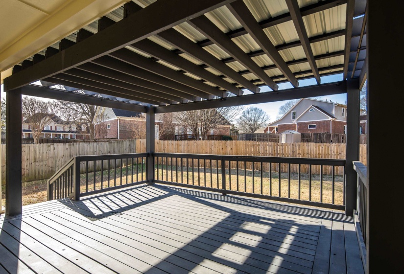 939 FALLEN OAKS DR, Collierville, Tennessee 38017, 3 Bedrooms Bedrooms, 6 Rooms Rooms,2.1 BathroomsBathrooms,Residential,For Sale,FALLEN OAKS,10213881