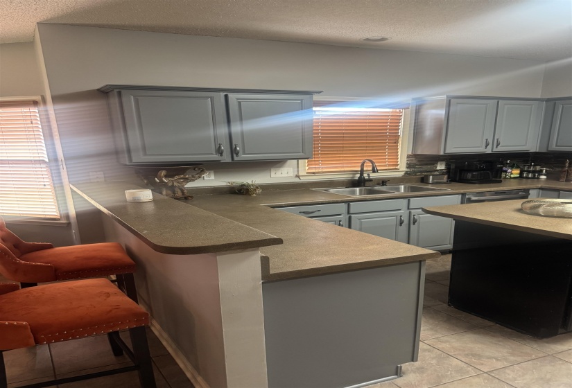 4852 SHIRA DR, Bartlett, Tennessee 38002, 6 Bedroom Bedrooms, 10 Room Rooms,4.1 BathroomBathrooms,Residential,For Sale,SHIRA,0,10213950