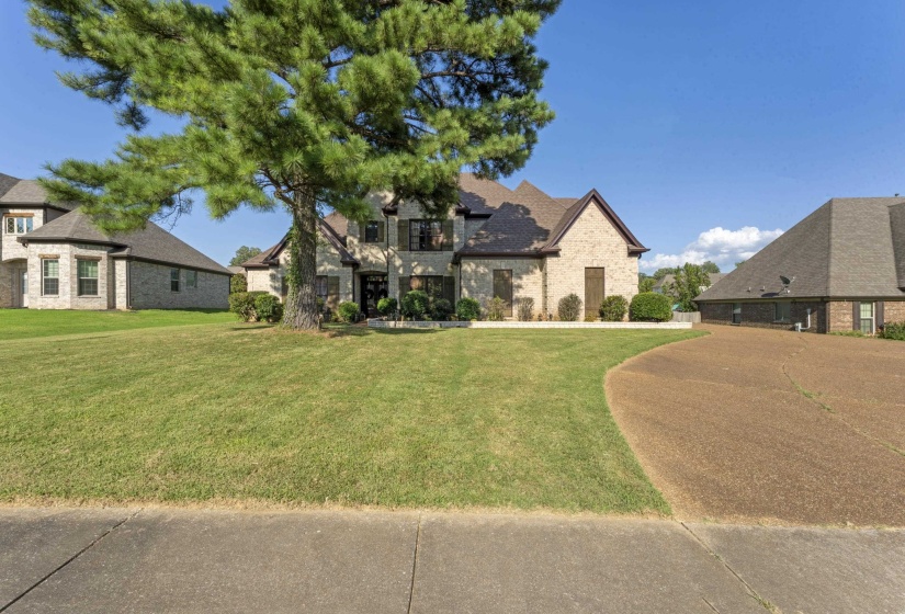 4852 SHIRA DR, Bartlett, Tennessee 38002, 6 Bedroom Bedrooms, 10 Room Rooms,4.1 BathroomBathrooms,Residential,For Sale,SHIRA,0,10213950