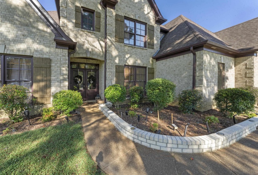 4852 SHIRA DR, Bartlett, Tennessee 38002, 6 Bedroom Bedrooms, 10 Room Rooms,4.1 BathroomBathrooms,Residential,For Sale,SHIRA,0,10213950
