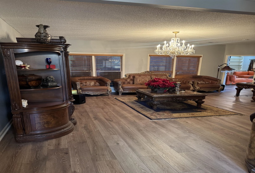 4852 SHIRA DR, Bartlett, Tennessee 38002, 6 Bedroom Bedrooms, 10 Room Rooms,4.1 BathroomBathrooms,Residential,For Sale,SHIRA,0,10213950