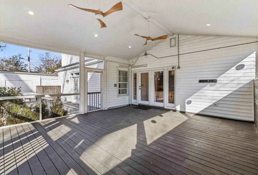 4009 WALNUT GROVE RD, Memphis, Tennessee 38117, 4 Bedrooms Bedrooms, 13 Rooms Rooms,3.1 BathroomsBathrooms,Residential,For Sale,WALNUT GROVE,10213535