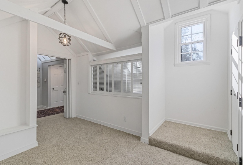 4009 WALNUT GROVE RD, Memphis, Tennessee 38117, 4 Bedrooms Bedrooms, 13 Rooms Rooms,3.1 BathroomsBathrooms,Residential,For Sale,WALNUT GROVE,10213535
