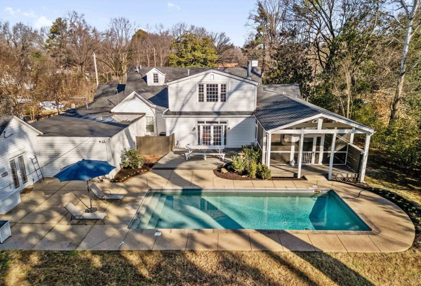 4009 WALNUT GROVE RD, Memphis, Tennessee 38117, 4 Bedrooms Bedrooms, 13 Rooms Rooms,3.1 BathroomsBathrooms,Residential,For Sale,WALNUT GROVE,10213535