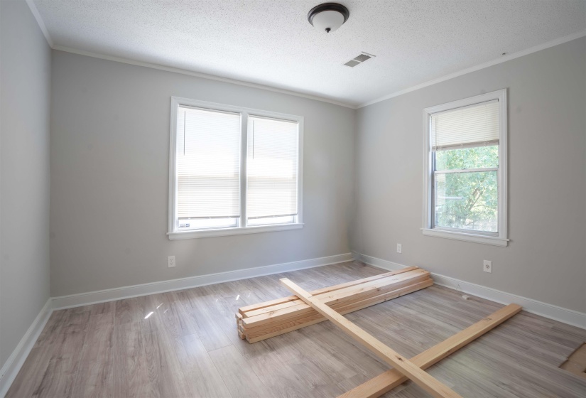 1009 MCEVERS RD, Memphis, Tennessee 38111, 3 Bedrooms Bedrooms, 5 Rooms Rooms,1 BathroomBathrooms,Residential,For Sale,MCEVERS,10214042
