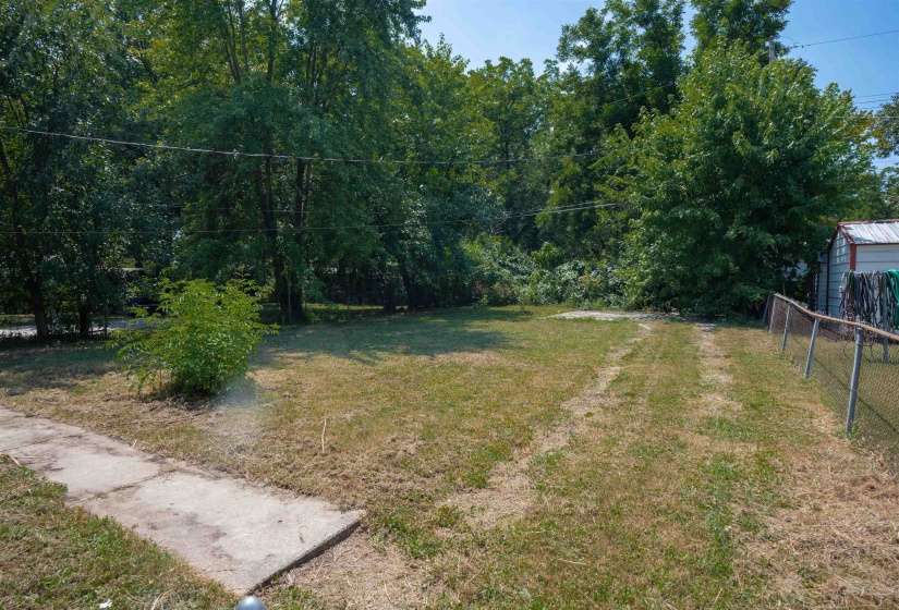 1009 MCEVERS RD, Memphis, Tennessee 38111, 3 Bedrooms Bedrooms, 5 Rooms Rooms,1 BathroomBathrooms,Residential,For Sale,MCEVERS,10214042