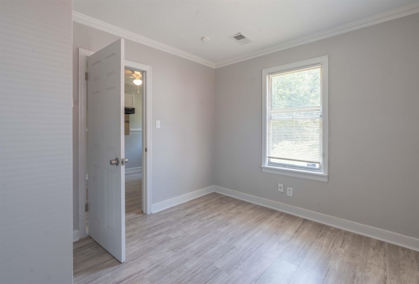 1009 MCEVERS RD, Memphis, Tennessee 38111, 3 Bedrooms Bedrooms, 5 Rooms Rooms,1 BathroomBathrooms,Residential,For Sale,MCEVERS,10214042