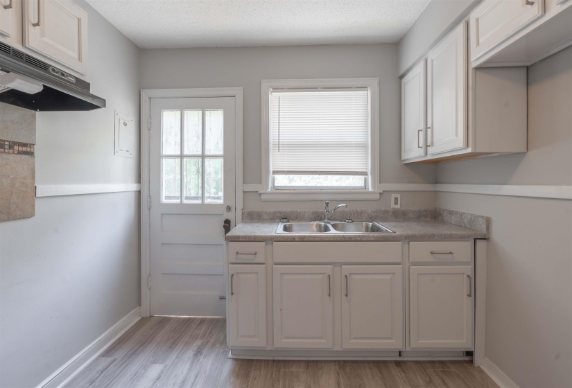 1009 MCEVERS RD, Memphis, Tennessee 38111, 3 Bedrooms Bedrooms, 5 Rooms Rooms,1 BathroomBathrooms,Residential,For Sale,MCEVERS,10214042