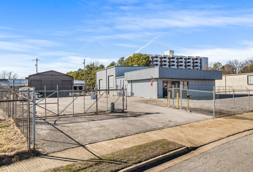 1705 CHEROKEE BLVD, Memphis, Tennessee 38111, 0 , 0 ,0,Commercial/industrial,For Sale,CHEROKEE,0,10214123