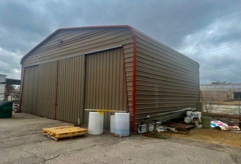 1705 CHEROKEE BLVD, Memphis, Tennessee 38111, 0 , 0 ,0,Commercial/industrial,For Sale,CHEROKEE,0,10214123
