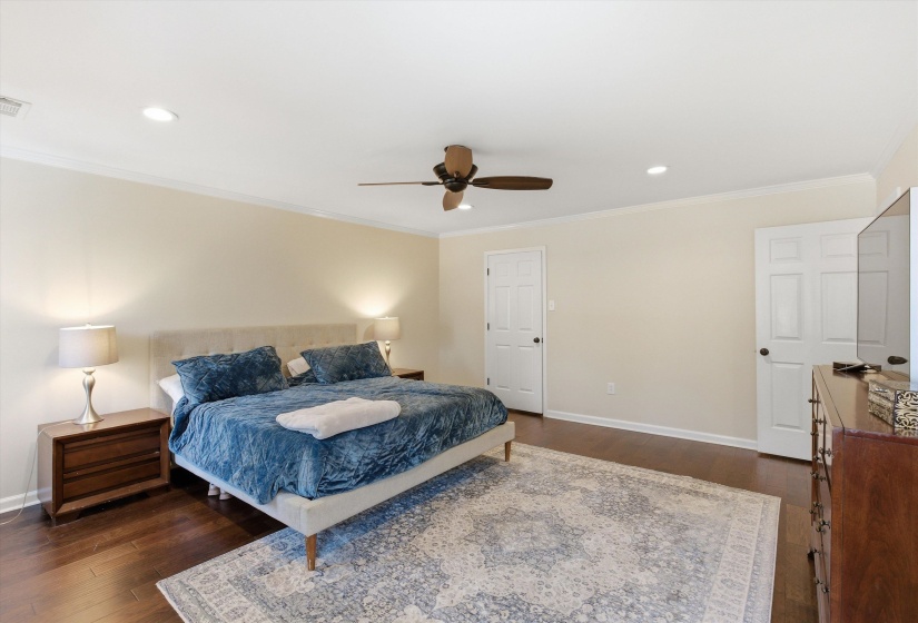 8378 DRURY LN, Germantown, Tennessee 38139, 4 Bedrooms Bedrooms, 10 Rooms Rooms,2.1 BathroomsBathrooms,Residential,For Sale,DRURY,10214027
